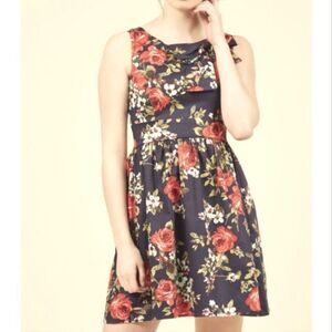 Ixia Modcloth Floral Dress. Dark Floral, Cottagecore, Coastal Cowgirl